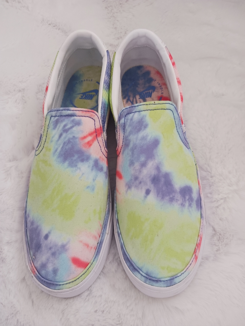 Nike Women Tie-Dye Slip-On Sneakers - Yellow, Purple, Red, Blue. New Without Tag